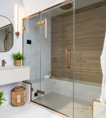 Showering Bespoke Image01